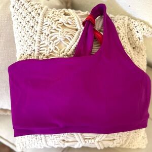 LEFT ON FRIDAY 🌴 ONE SHOULDER BIKINI SWIM TOP